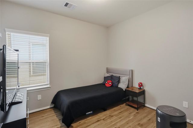 9938 Yanet Grove Lane, Houston, TX 77044