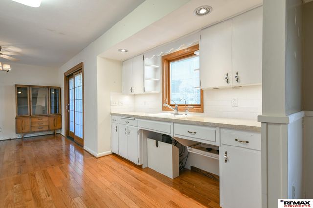 10331 N 145th Street, Waverly, NE 68462