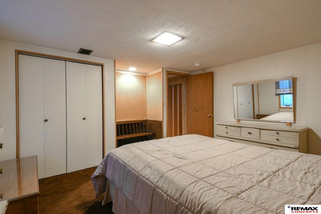 10331 N 145th Street, Waverly, NE 68462