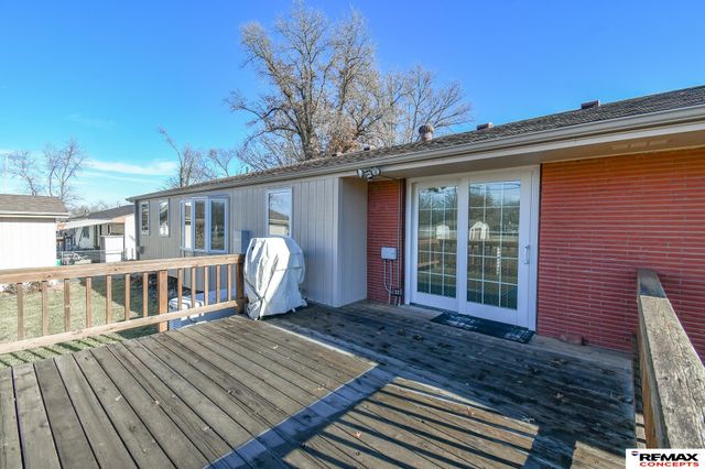 10331 N 145th Street, Waverly, NE 68462