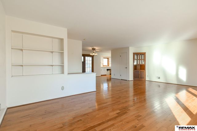 10331 N 145th Street, Waverly, NE 68462