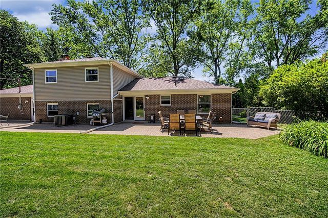 5309 Red Coach Road, Centerville, OH 45429
