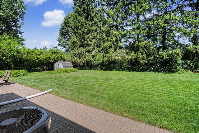 5309 Red Coach Road, Centerville, OH 45429