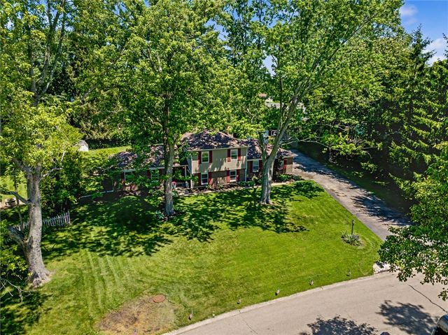 5309 Red Coach Road, Centerville, OH 45429