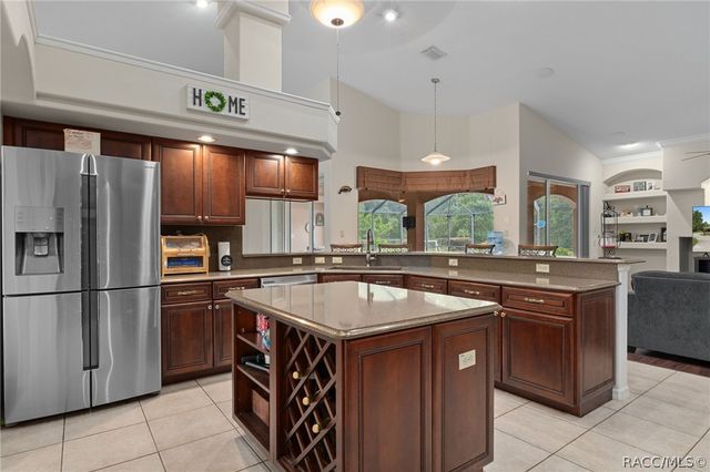 4847 W Geyser Court, Beverly Hills, FL 34465