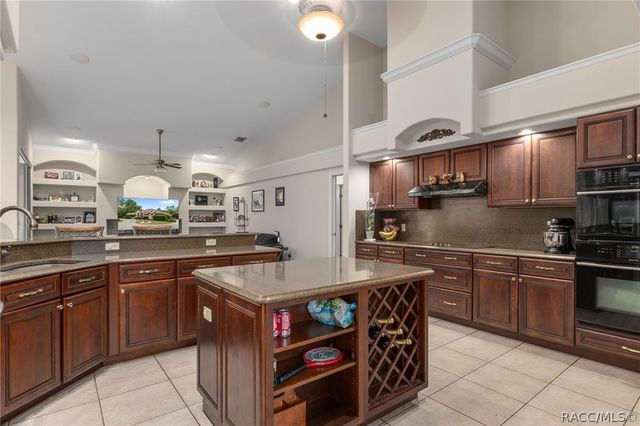 4847 W Geyser Court, Beverly Hills, FL 34465