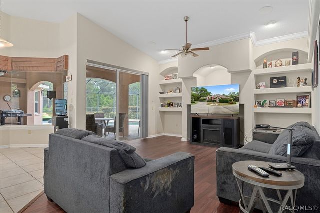 4847 W Geyser Court, Beverly Hills, FL 34465