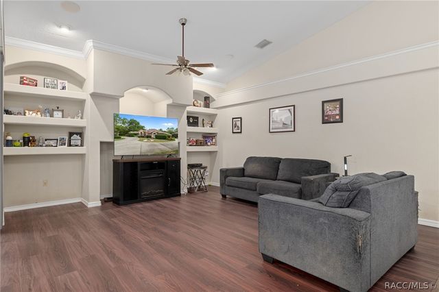 4847 W Geyser Court, Beverly Hills, FL 34465