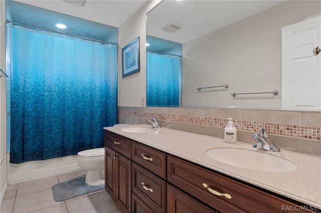 4847 W Geyser Court, Beverly Hills, FL 34465