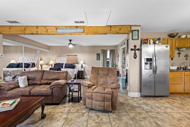 1230 san salvador Drive, Longview, TX 75602