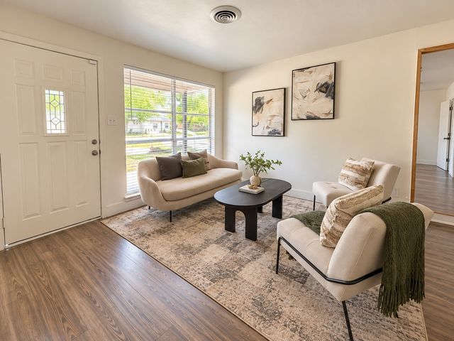 4809 Melinda Drive, Forest Hill, TX 76119