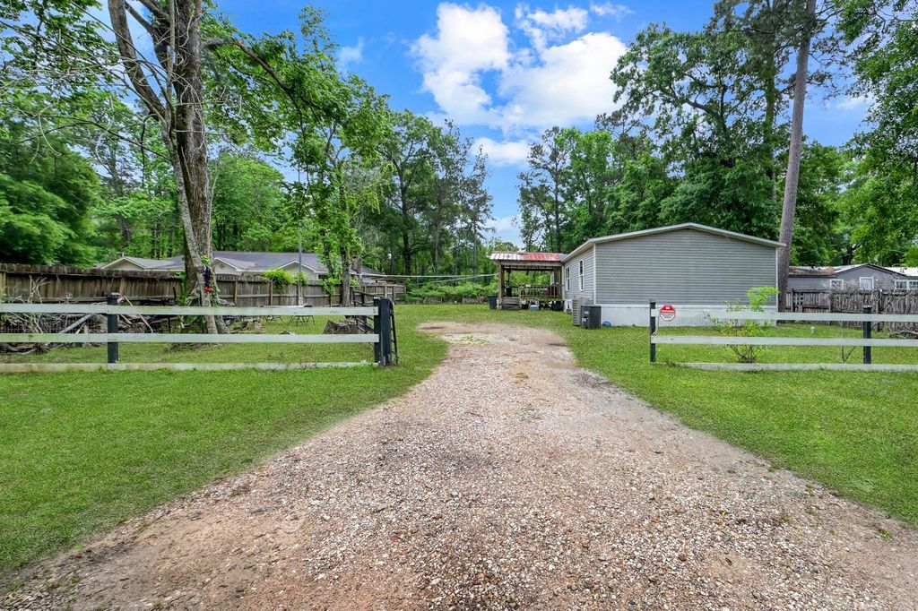 23594 Pine Forest Drive, New Caney, TX 77357
