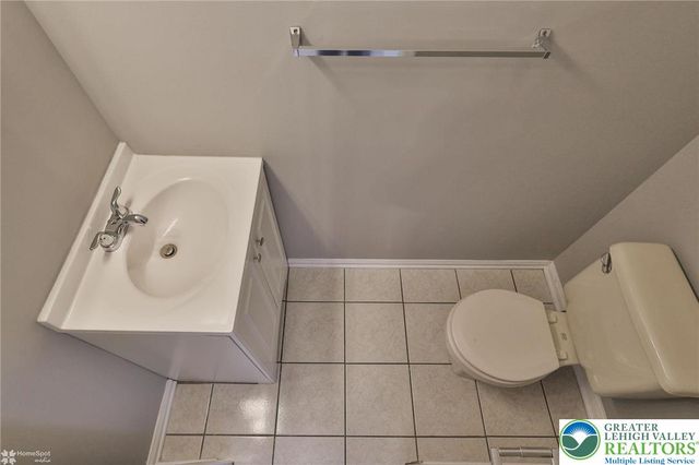 117 Brandywine Drive, Bethlehem Twp, PA 18020