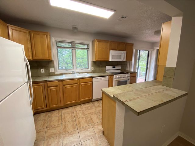 1516 Lisa DR B, Austin, TX 78733