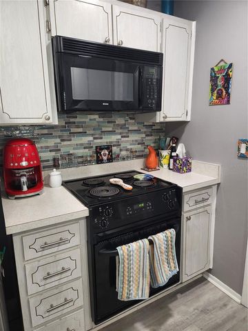 3715 98TH AVENUE N 3, Pinellas Park, FL 33782
