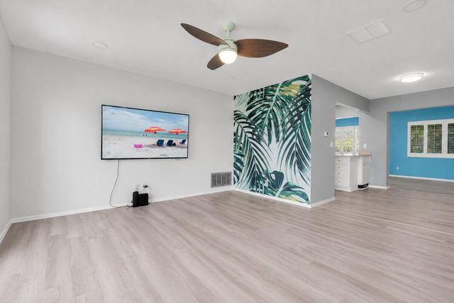 3715 98TH AVENUE N 3, Pinellas Park, FL 33782