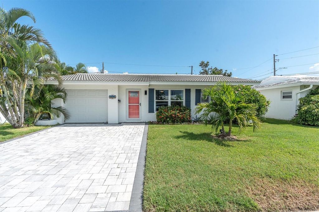 3715 98TH AVENUE N 3, Pinellas Park, FL 33782