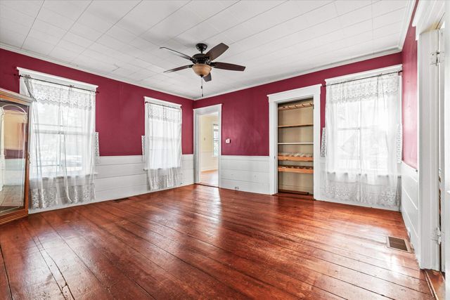 12 South Mast Street, Goffstown, NH 03045