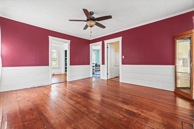 12 South Mast Street, Goffstown, NH 03045