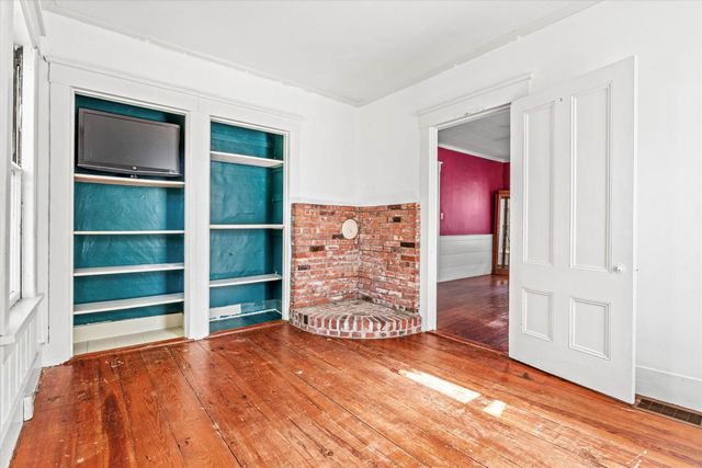 12 South Mast Street, Goffstown, NH 03045