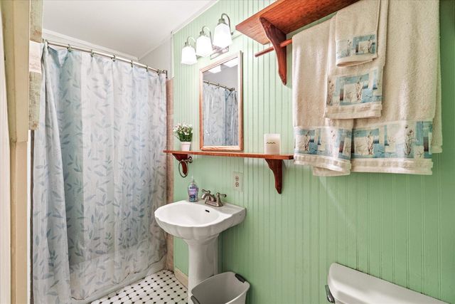 12 South Mast Street, Goffstown, NH 03045