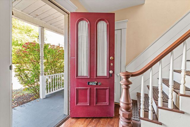 12 South Mast Street, Goffstown, NH 03045