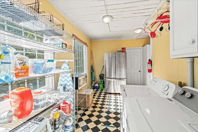 12 South Mast Street, Goffstown, NH 03045