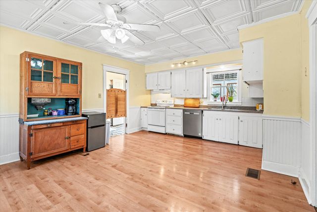 12 South Mast Street, Goffstown, NH 03045