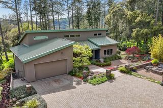 5940 Erland Rd, Santa Rosa, CA 95404