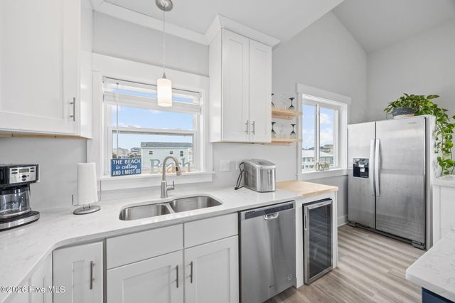 8020 8th Street, Surf City, NC 28445