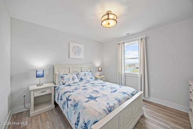 8020 8th Street, Surf City, NC 28445