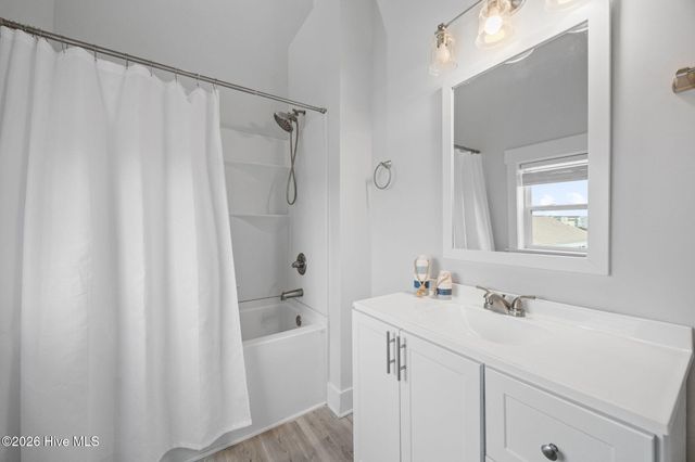 8020 8th Street, Surf City, NC 28445