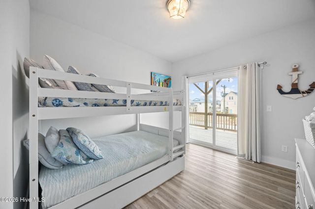 8020 8th Street, Surf City, NC 28445