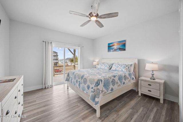 8020 8th Street, Surf City, NC 28445