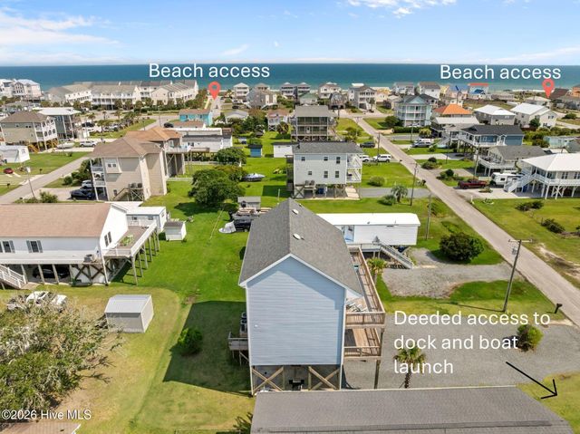 8020 8th Street, Surf City, NC 28445