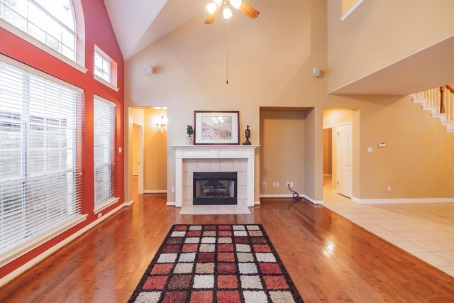 2412 Arbor DR, Round Rock, TX 78681