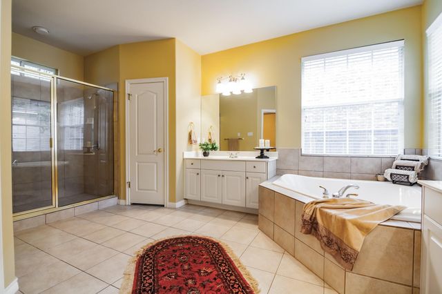 2412 Arbor DR, Round Rock, TX 78681