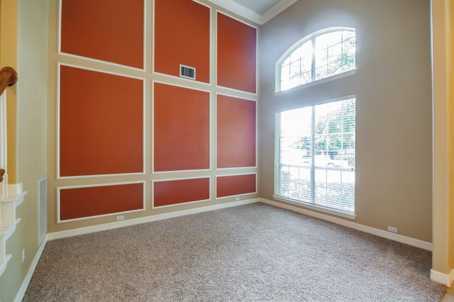 2412 Arbor DR, Round Rock, TX 78681