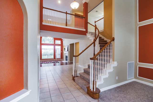 2412 Arbor DR, Round Rock, TX 78681