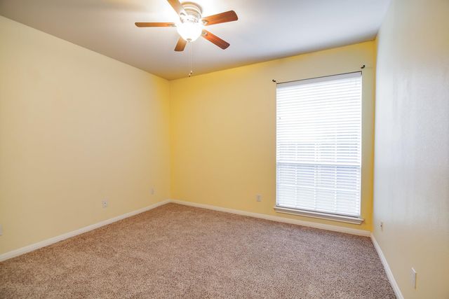 2412 Arbor DR, Round Rock, TX 78681
