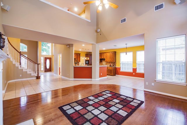 2412 Arbor DR, Round Rock, TX 78681