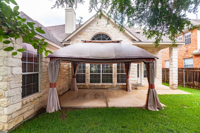 2412 Arbor DR, Round Rock, TX 78681