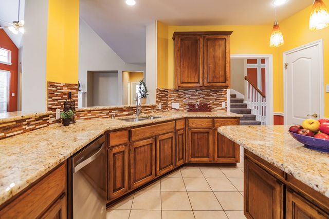 2412 Arbor DR, Round Rock, TX 78681