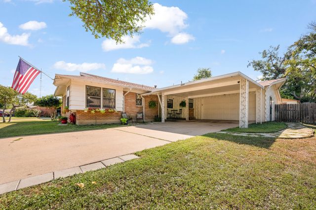 3520 Guadalupe Road, Fort Worth, TX 76116