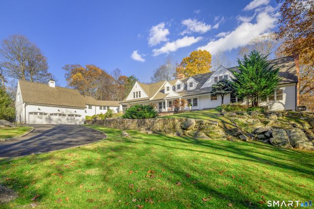 10 Woodhill Road, Wilton, CT 06897