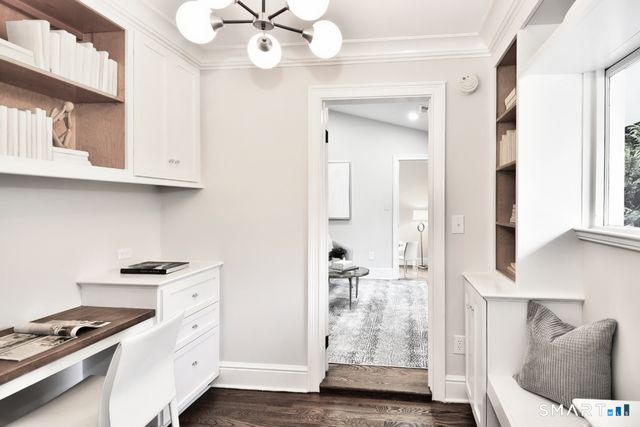 10 Woodhill Road, Wilton, CT 06897