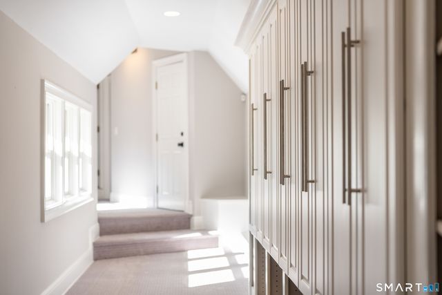 10 Woodhill Road, Wilton, CT 06897