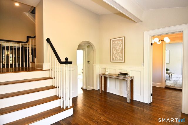 10 Woodhill Road, Wilton, CT 06897