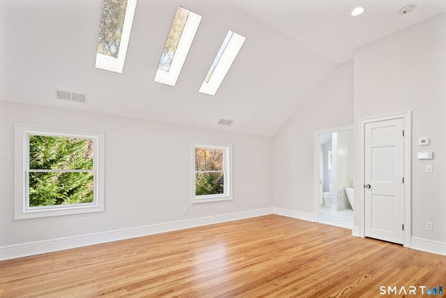 10 Woodhill Road, Wilton, CT 06897