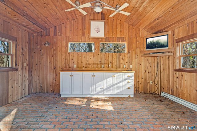 10 Woodhill Road, Wilton, CT 06897